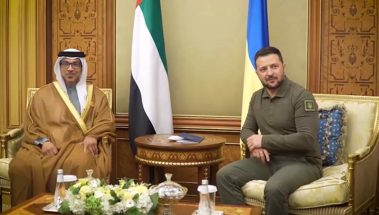 Зеленський зустрівся з главами делегацій ОАЕ, Оману та Кувейту