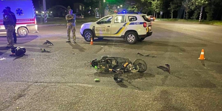У Миколаєві вночі 16-річний мопедист травмувався в ДТП з легковою автівкою (ФОТО)