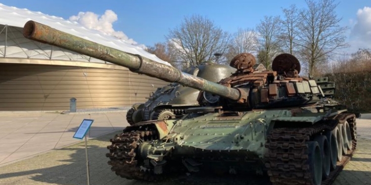 Російський танк в Амстердамі. Але тільки як музейний експонат