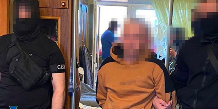 СБУ затримала мешканця Миколаєва, який шпигував за позиціями Сил оборони на півдні України (ФОТО)