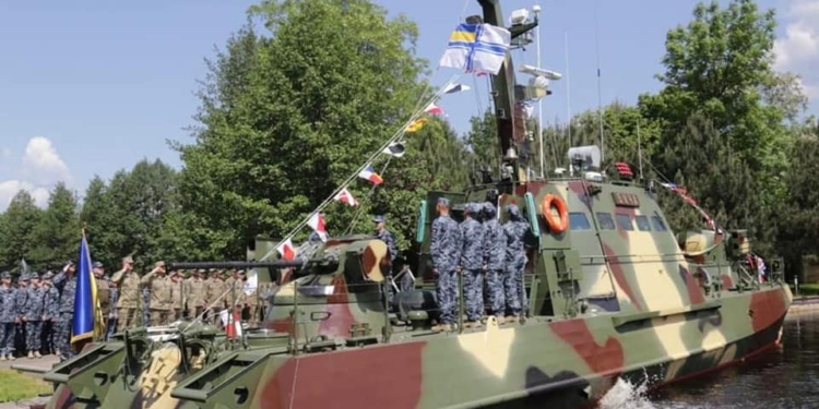 До складу ВМС ЗС України прийнято малий броньований артилерійський катер «Буча» (ФОТО)