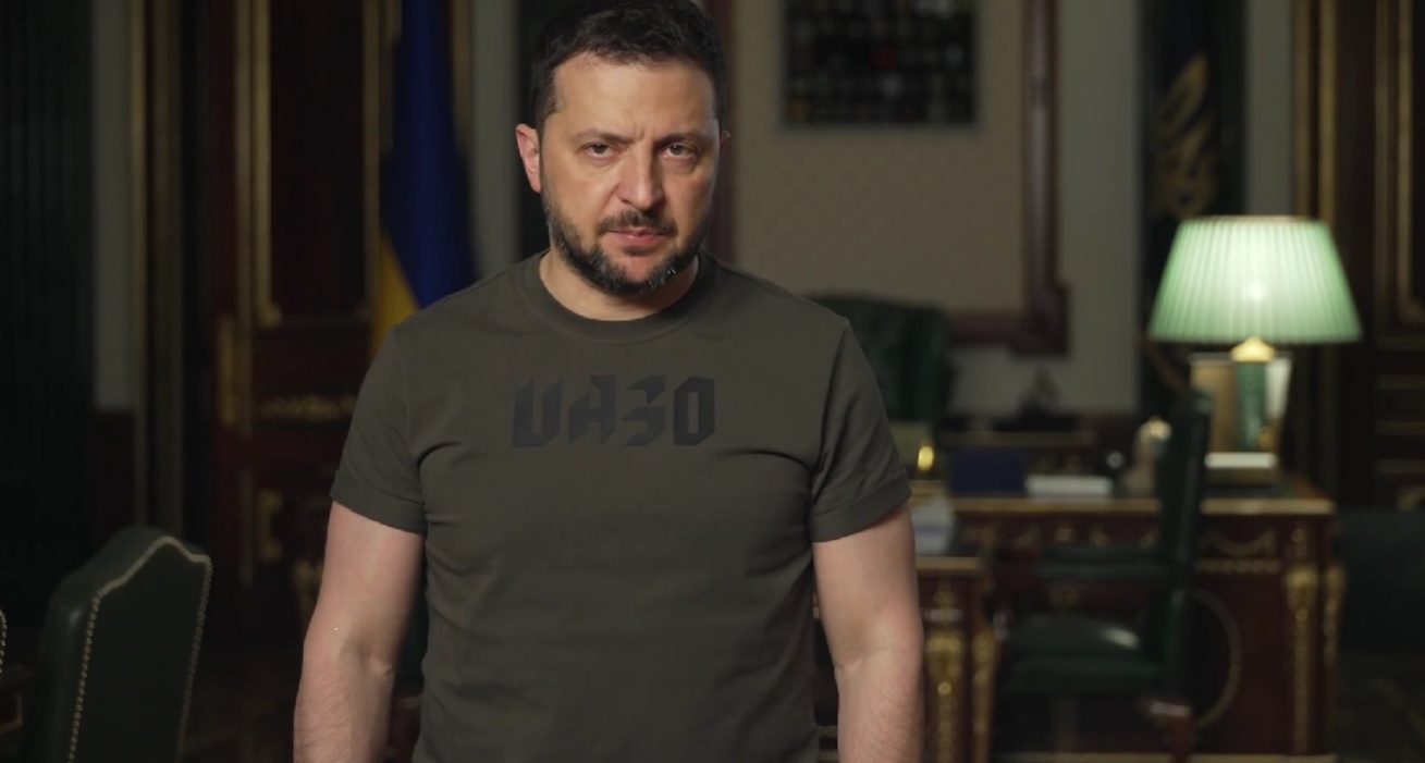 «Ми зробимо все можливе, все неможливе, щоб пришвидшити постачання в Україну більшої кількості та якості систем ППО» – звернення Зеленського (ВІДЕО)