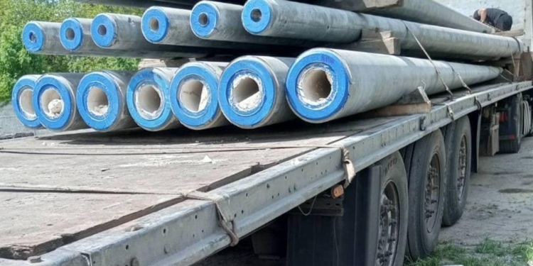 Енергетики прифронтових областей отримали понад 40 тонн опор для відновлювальних робіт від Польщі. «Миколаївобленерго» – в переліку (ФОТО)