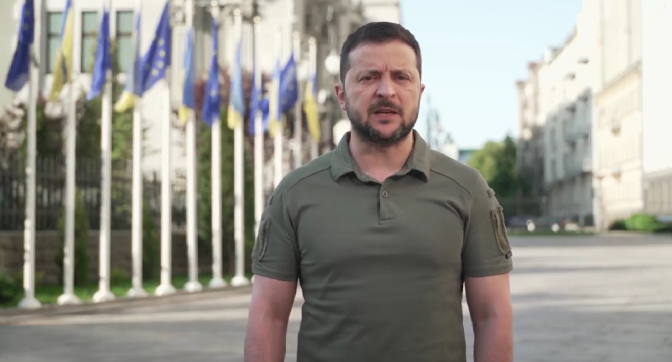 «За свою історію Київ бачив різні підлості від загарбників. Пережив їх усіх – переживе і рашистів» – звернення Зеленського (ВІДЕО)