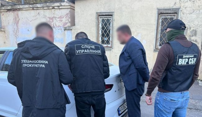 В Одесі арештували військового – видавав себе за воєнкома і вимагав хабарі (ФОТО)