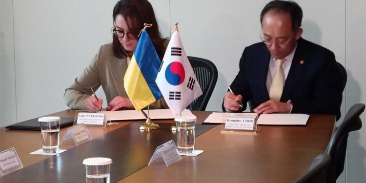 На 40 років під 0,15% річних із відстрочкою повернення. Україна залучить $8 млрд. від Південної Кореї 