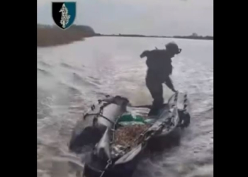 Як очаківські морпіхи бойовий човен рятували (ВІДЕО)