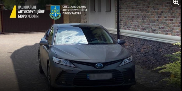 Toyota Camry як хабар. Розкрито схему на “Укрзалізниці” (ФОТО)