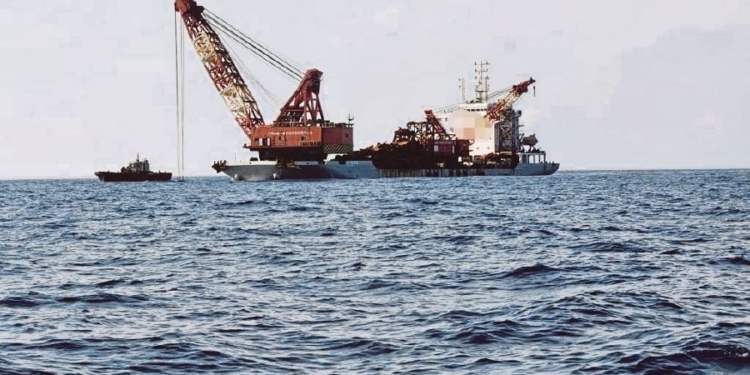 Заради металу. Китайці тягнуть з-під води уламки потоплених після Перл-Харбору кораблів – на них загинуло 840 моряків (ФОТО)