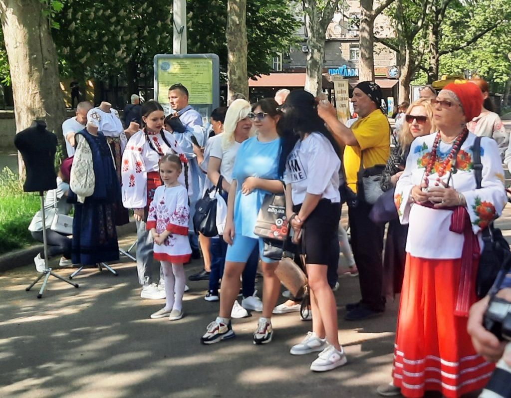 Свято творчості, присвячене Всесвітньому дню вишиванки у Миколаєві, вдалося (ФОТО) 34