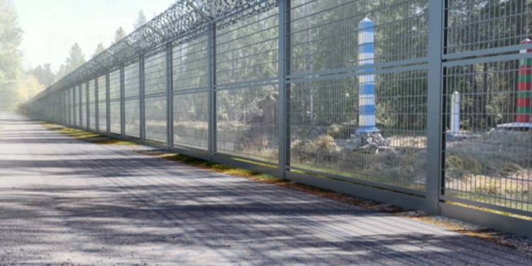 Прикордонна служба Фінляндії опублікувала перші офіційні кадри паркану на кордоні з росією (ФОТО)