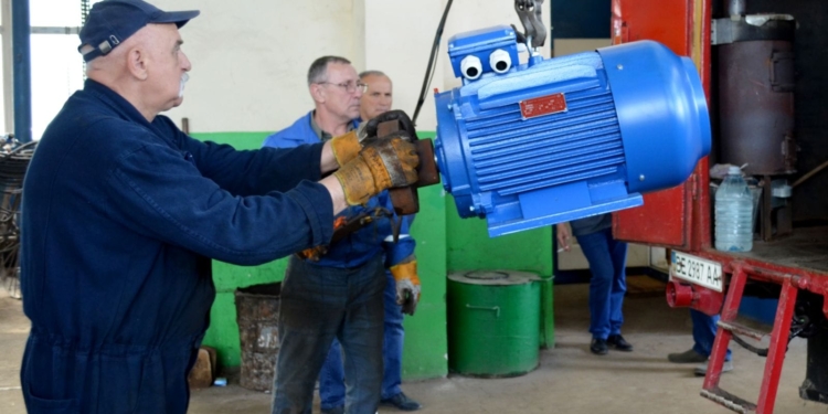 «Миколаївводоканал» отримав нові двигуни для станцій каналізації від Агентства ООН з питань міграції (ФОТО)