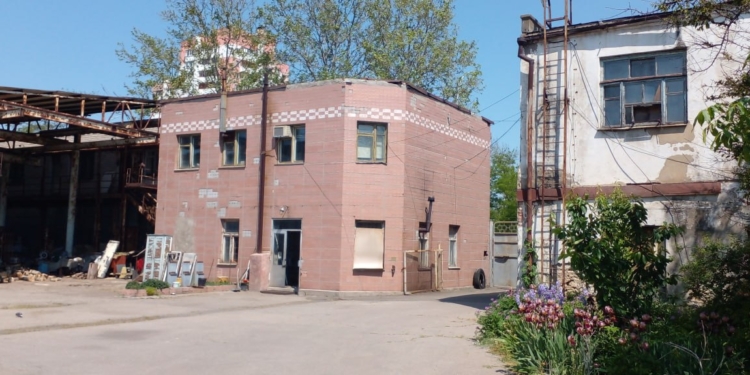 За тиждень відбудеться аукціон з приватизації Дослідного заводу в Миколаєві разом з базою відпочинку в Коблево (ФОТО)