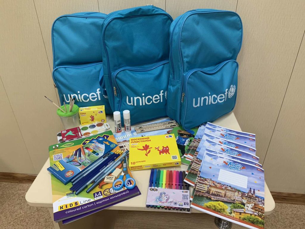 Майбутні першокласники Миколаєва отримають від UNICEF рюкзаки зі шкільним приладдям (ФОТО) 5 Майбутні першокласники Миколаєва отримають від UNICEF рюкзаки зі шкільним приладдям (ФОТО) 4