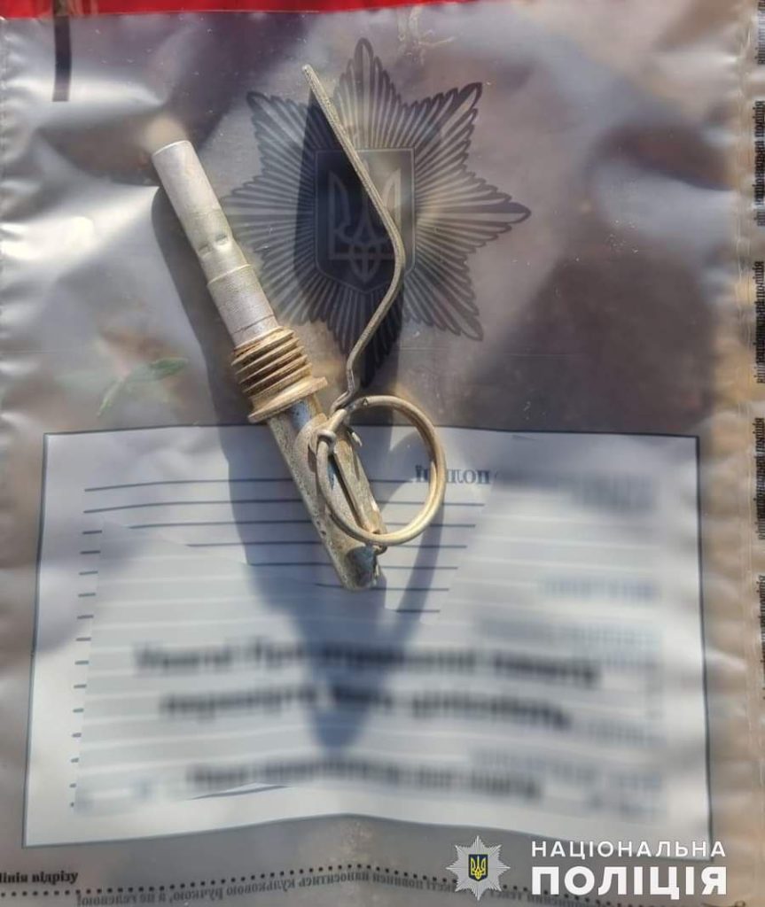 На Миколаївщині затримали молодика за збут канабісу та незаконне зберігання гранат (ФОТО) 3
