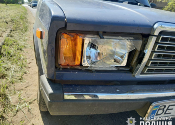 У Новій Одесі на Миколаївщині під колеса автівки потрапив 9-річний хлопчик – дитина в лікарні (ФОТО)