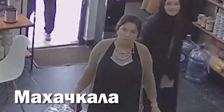 “Тем, кто понимает только по-русски”. Хакери запустили в РФ звернення Зеленського і “Червону калину”. Реакція (ВІДЕО)