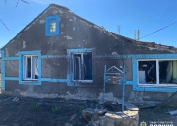 Поліція Миколаївщини показала наслідки вечірнього обстрілу Куцурубської громади (ФОТО)