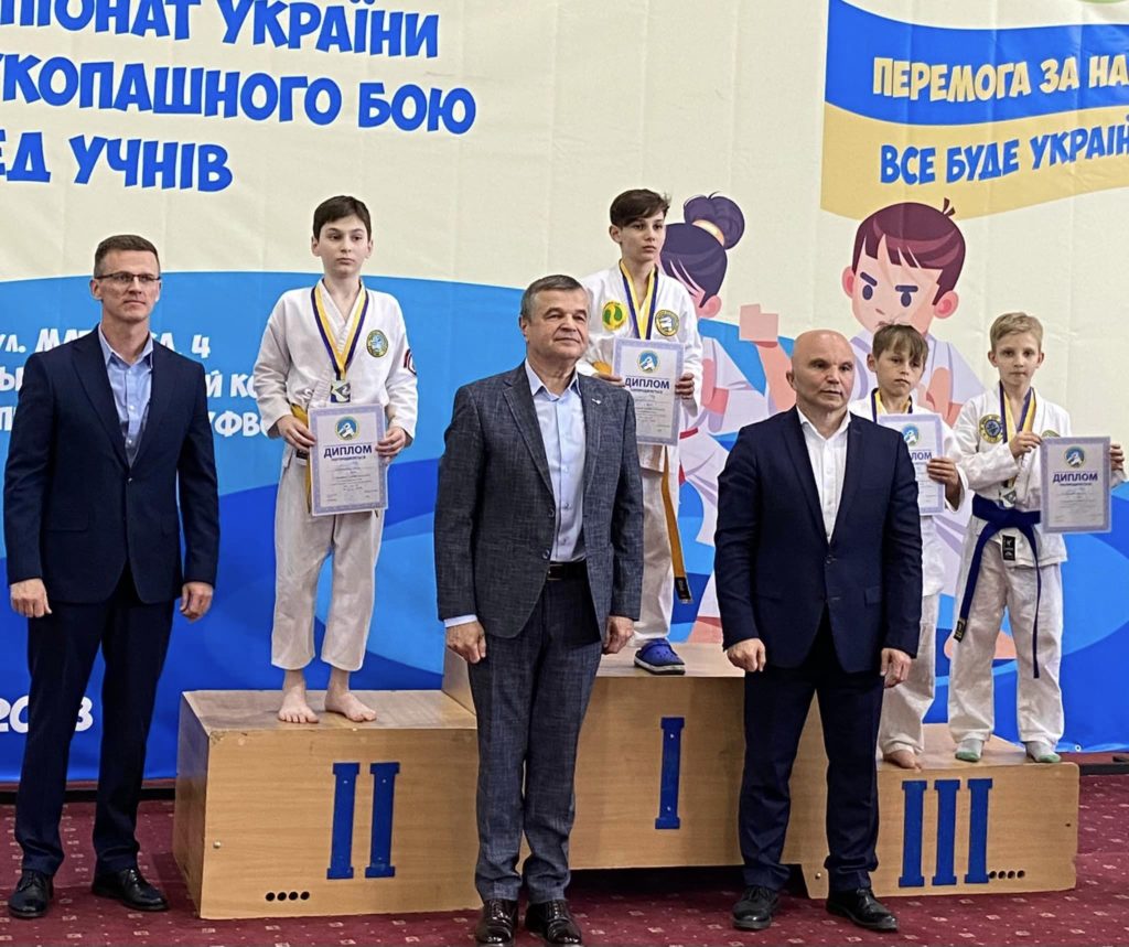 Миколаївські «рукопашники» везуть з двох чемпіонатів України 11 нагород (ФОТО) 6