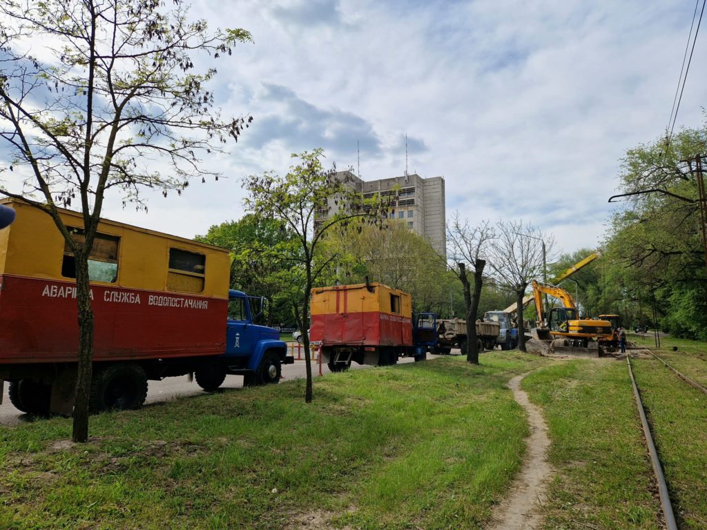 На вихідних у Миколаєві все ще не будуть курсувати трамваї за 2-ма маршрутами через ремонт на мережах «Миколаївводоканалу» (ФОТО) 6