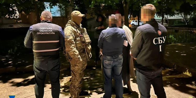 СБУ звинувачують родичів нардепа Гончаренка в маніпуляціях з курортною землею, він каже – це помста Єрмака (ФОТО)