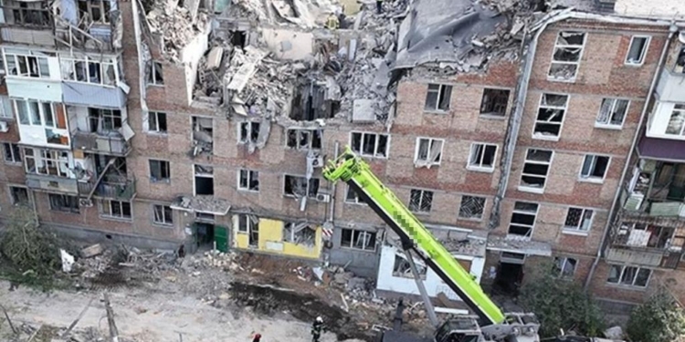 СБУ затримала чергове ватне чмо – місцевий таксист «навів» російську ракету на багатоповерхівку в Миколаєві (ФОТО)