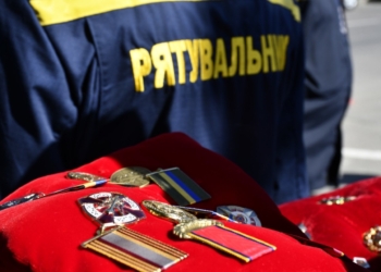 У Миколаєві відбулось прощання з загиблими піротехніками ДСНС (ФОТО)