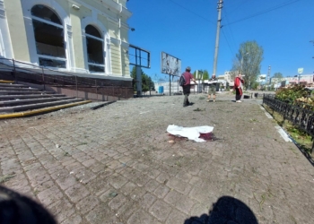 На Херсонщині – вже 21 загиблий внаслідок російських обстрілів. «Світ повинен це бачити та знати» – Зеленський (ФОТО 18+)
