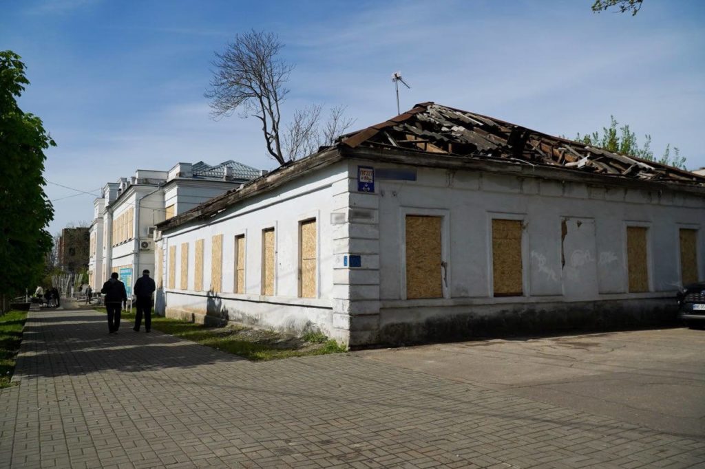 Ліквідація наслідків ракетної атаки по Миколаєву 27 квітня: що зроблено за вихідні (ФОТО) 9
