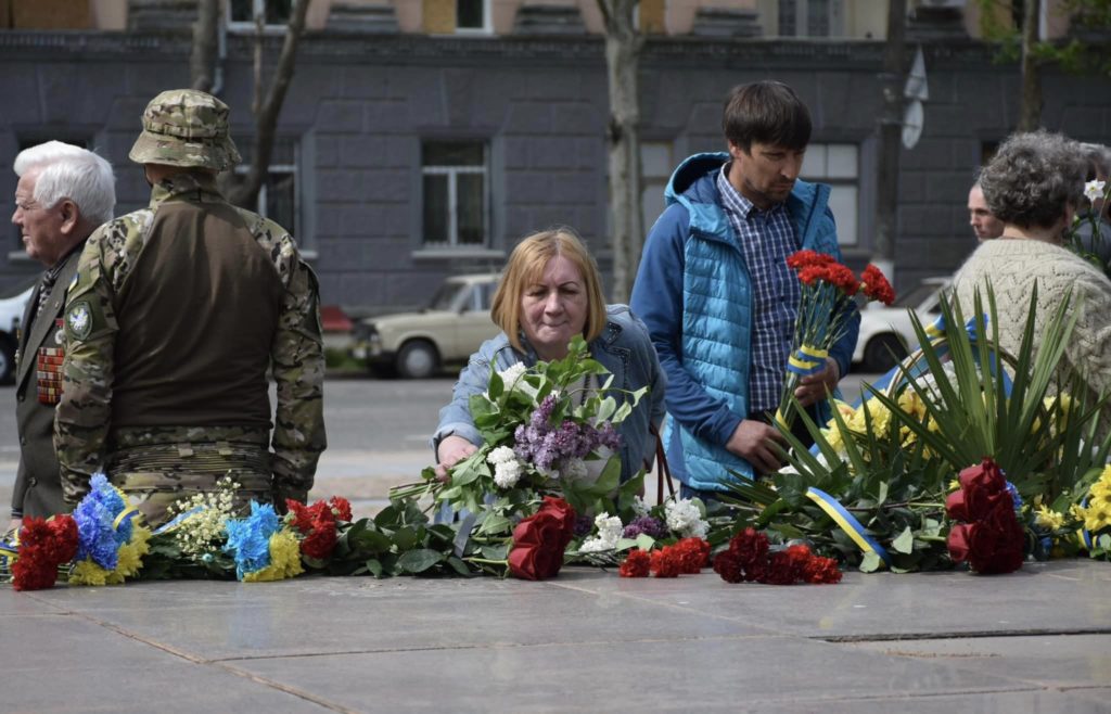 У Миколаєві відзначили День пам’яті та примирення (ФОТО) 14