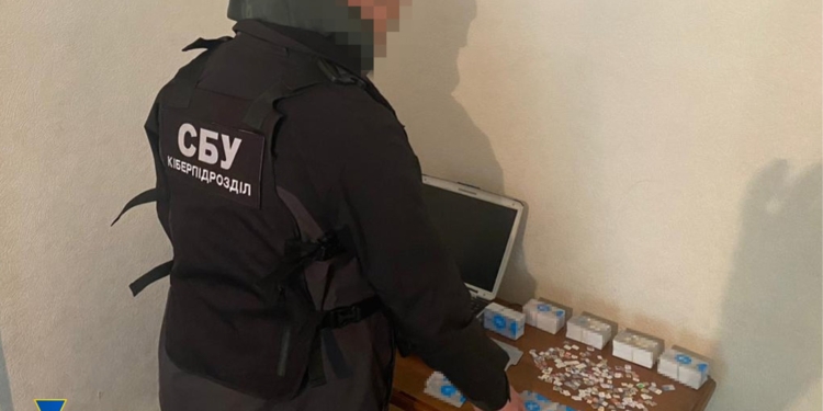 СБУ ліквідувала мережу ботоферм із аудиторією майже 200 тисяч користувачів: осередок був і на Миколаївщині (ФОТО)