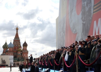 Страх приниження. Чому насправді в РФ відміняють паради на 9 травня