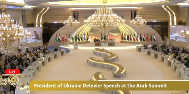 “Хай наша сила буде єдиною”, – Зеленський на саміті арабських країн (ВІДЕО)