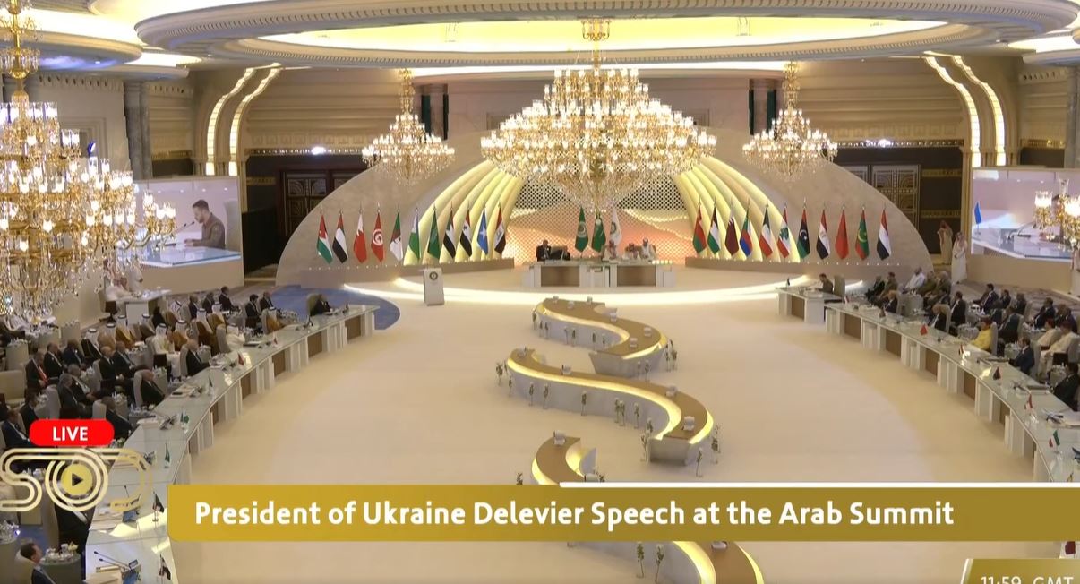 “Хай наша сила буде єдиною”, – Зеленський на саміті арабських країн (ВІДЕО)