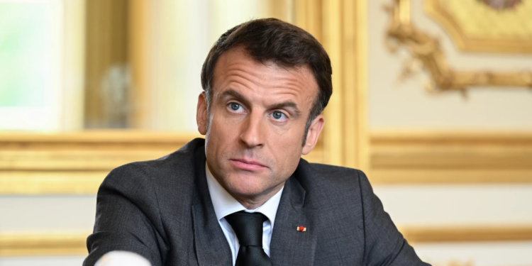 Макрон чекає на вечерю Зеленського і вже заявив про геополітичний програш Путіна