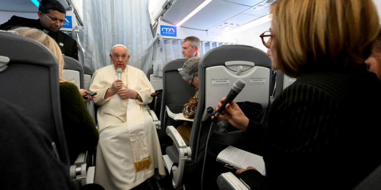 В Україні нічого не знають про “таємну мирну місію” Ватикану