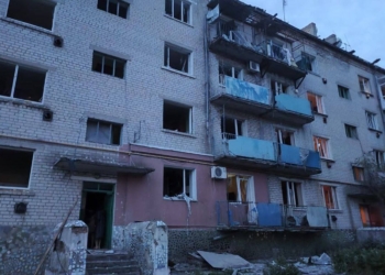 Над Дніпропетровщиною вночі збили 4 ракети і 15 безпілотників, але є влучання, руйнування і поранені (ФОТО)
