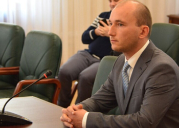 Суддю Тандира, який збив нацгвардійця на блокпосту, арештували на 2 місяці