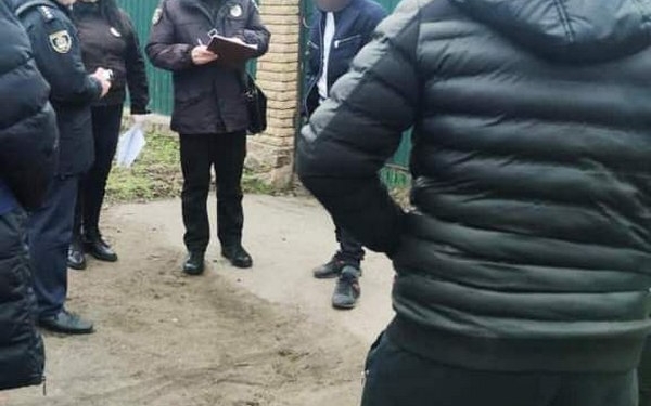 На Миколаївщині кіберполіцейські викрили онлайн-шахрайку, яка продавала неіснуючий одяг, – вона обдурила більше 40 громадян (ФОТО)