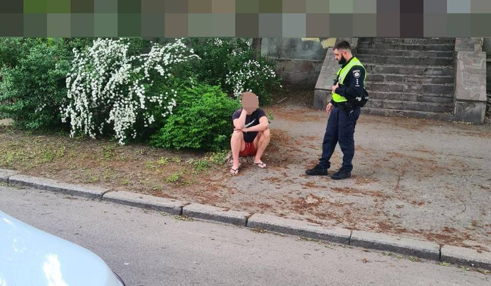 У Миколаєві патрульні розшукали п’яного водія, який поїхав з місця ДТП (ФОТО) 10