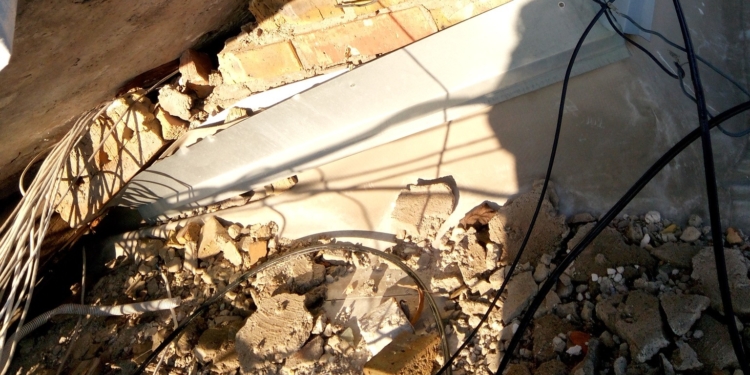 У Миколаєві анонсували велике прибирання – треба вивезти майже, 7,7 тис.куб.м будівельних відходів з усіх пошкоджених російськими обстрілами будівель