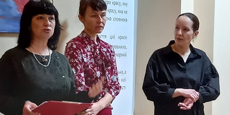 У Миколаєві відкрилась виставка херсонської художниці Яни Голуб’ятникової (ФОТО)