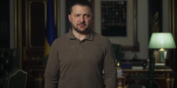 «Це екологічна бомба масового ураження, і заради власної безпеки світові варто показати зараз, що Росії не зійде з рук такий терор» – звернення Зеленського (ВІДЕО)