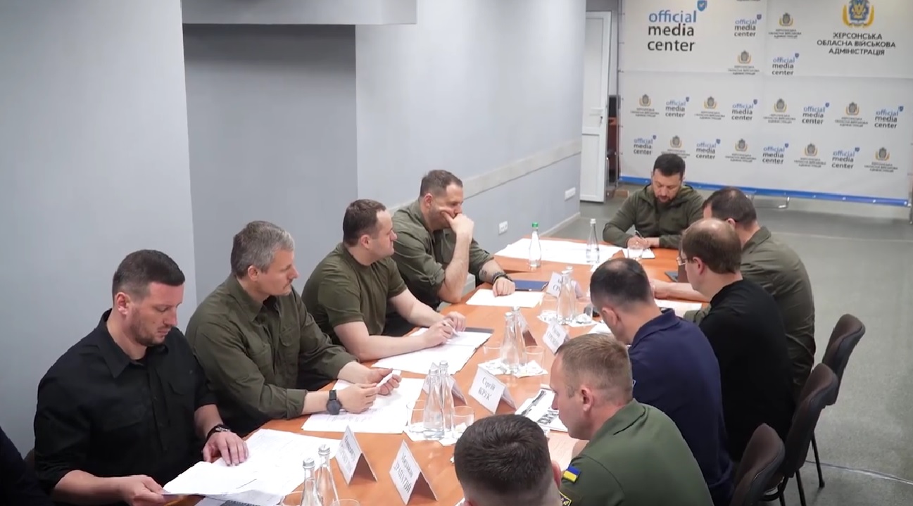 Зеленський приїхав на Херсонщину (ВІДЕО)