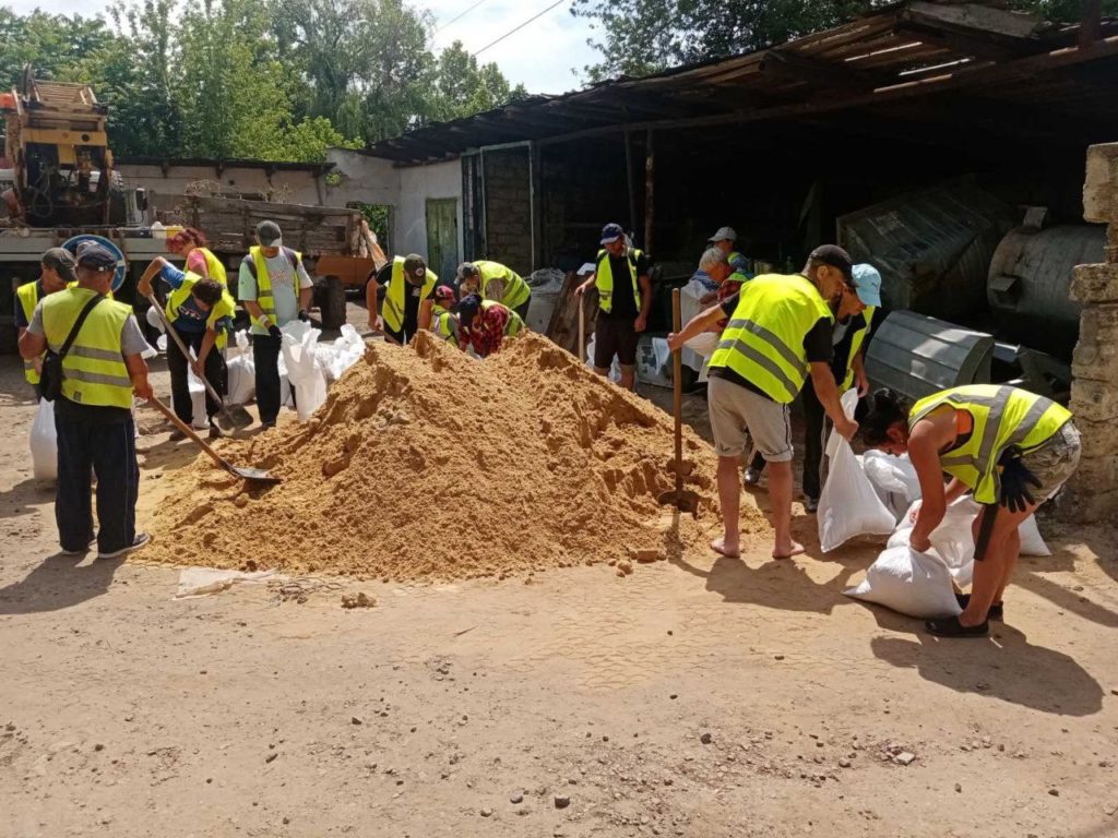 Ще +1 см: рівень води в акваторії Миколаєва піднявся до 102 см (ФОТО) 1