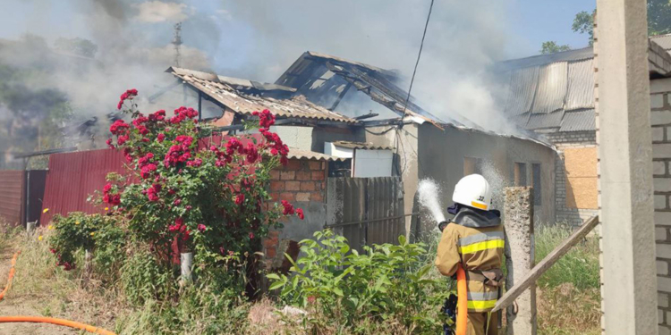 На Миколаївщині росіяни знов обстріляли Очаків – пожежу загасили рятувальники