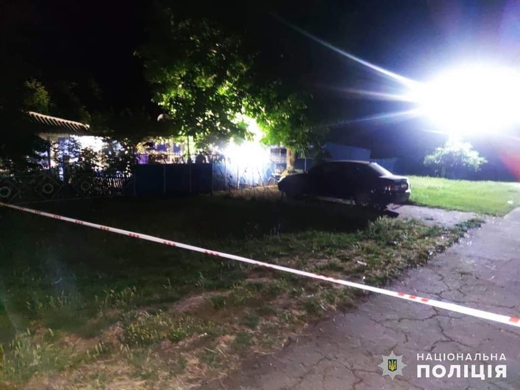 На Миколаївщині через ревнощі 24-річний чоловік застрелив трьох осіб і  вчинив самогубство (ФОТО) 1
