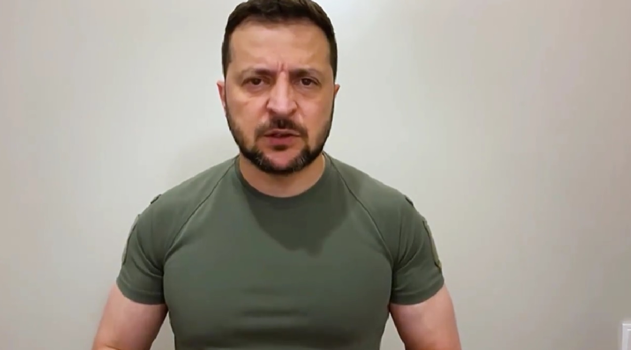 «Навіть звірі моральніші, ніж ви, російська держава» – про сьогоднішній день у зверненні Зеленського (ВІДЕО)