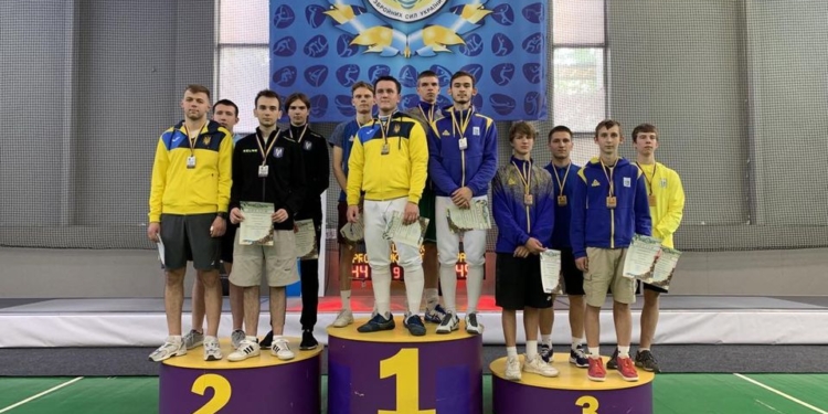 ЧУ U-23 з фехтування на шаблях: у шаблістів з Миколаєва – командні «золото» та «срібло» (ФОТО)