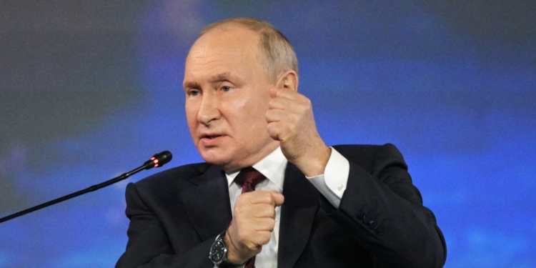 Західні ЗМІ висміяли економічний форум в росії (ОГЛЯД)